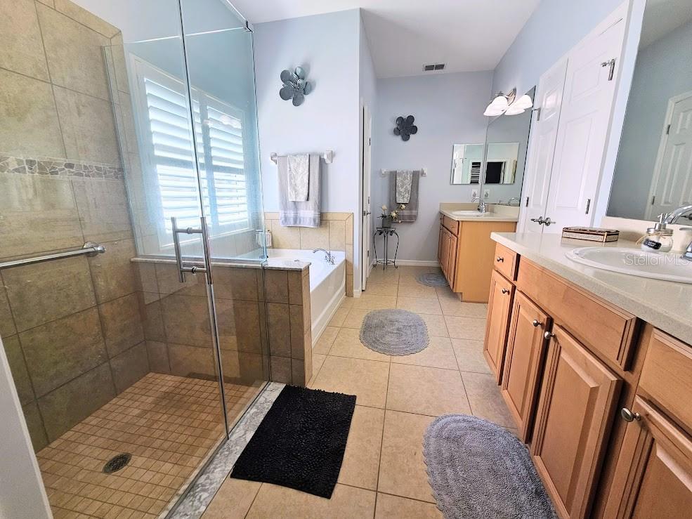 Image 16 of 48 For 2125 Barracuda Court
