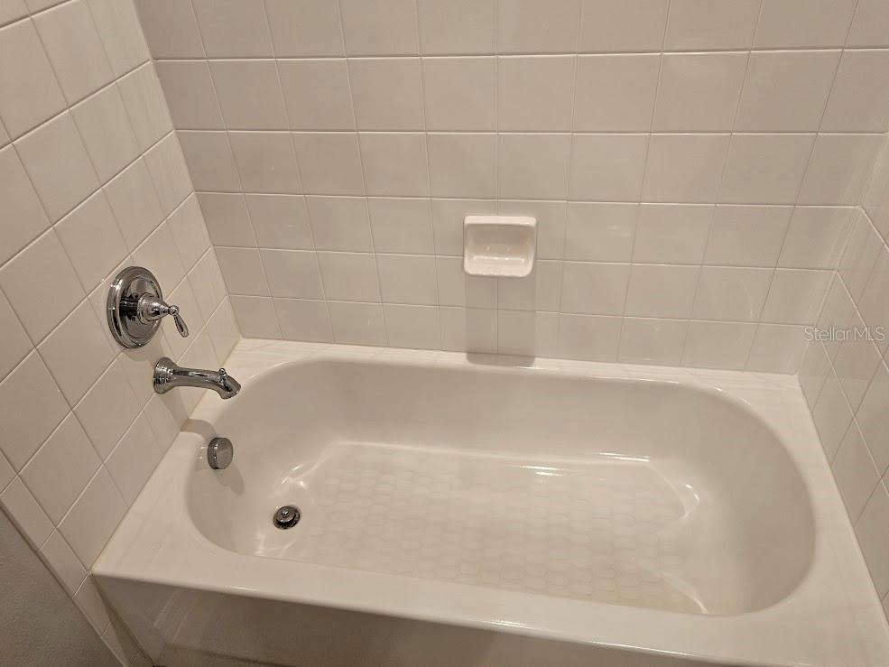 Image 26 of 48 For 2125 Barracuda Court