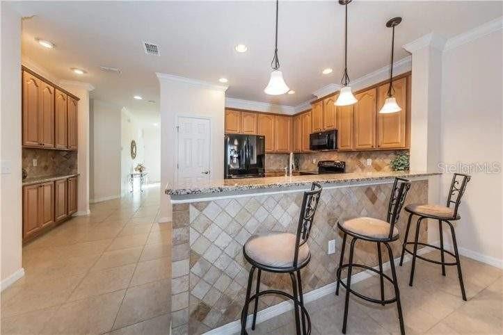 Image 4 of 48 For 2125 Barracuda Court