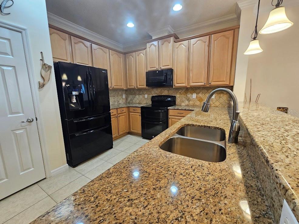 Image 6 of 48 For 2125 Barracuda Court