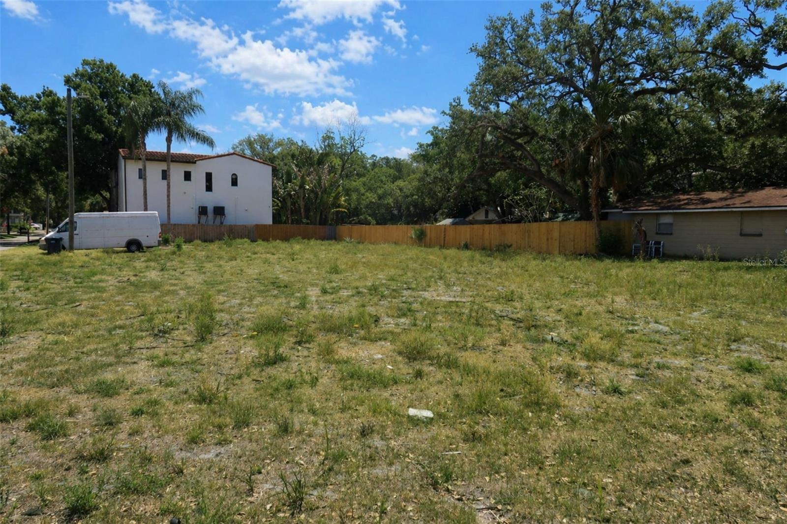 Image 2 of 3 For 6004 Elkins Avenue