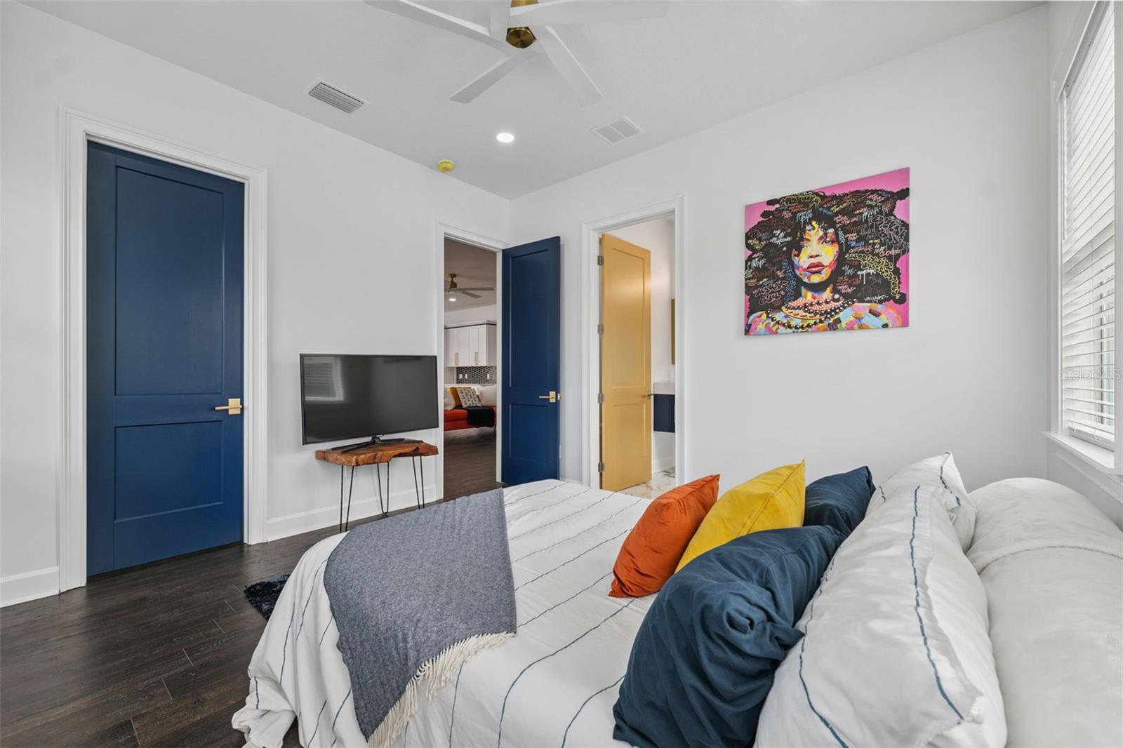 Image 28 of 45 For 8605 Inwood Drive