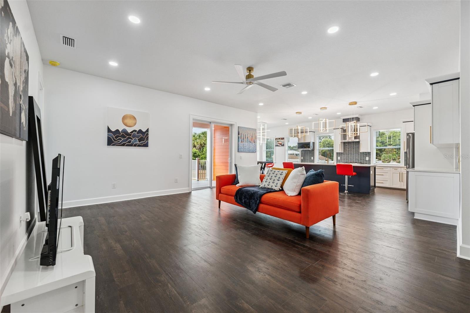 Image 9 of 45 For 8605 Inwood Drive