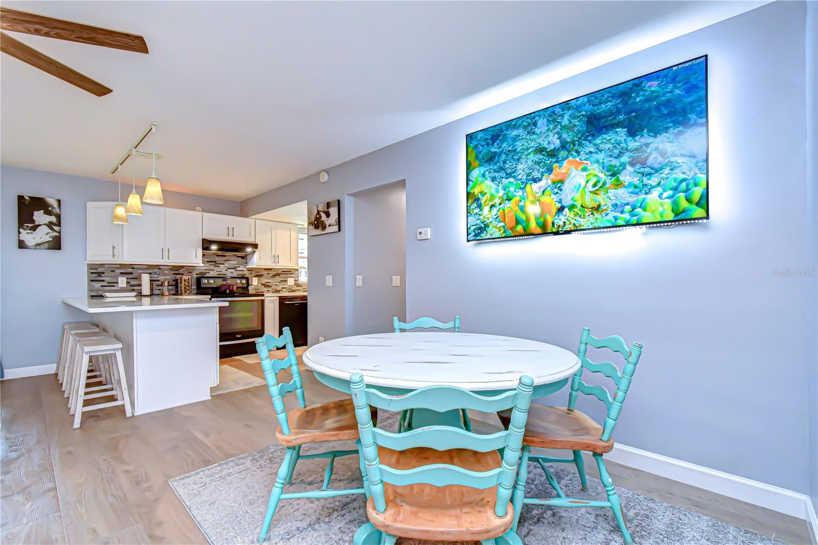 Image 11 of 63 For 9625 Commodore Drive