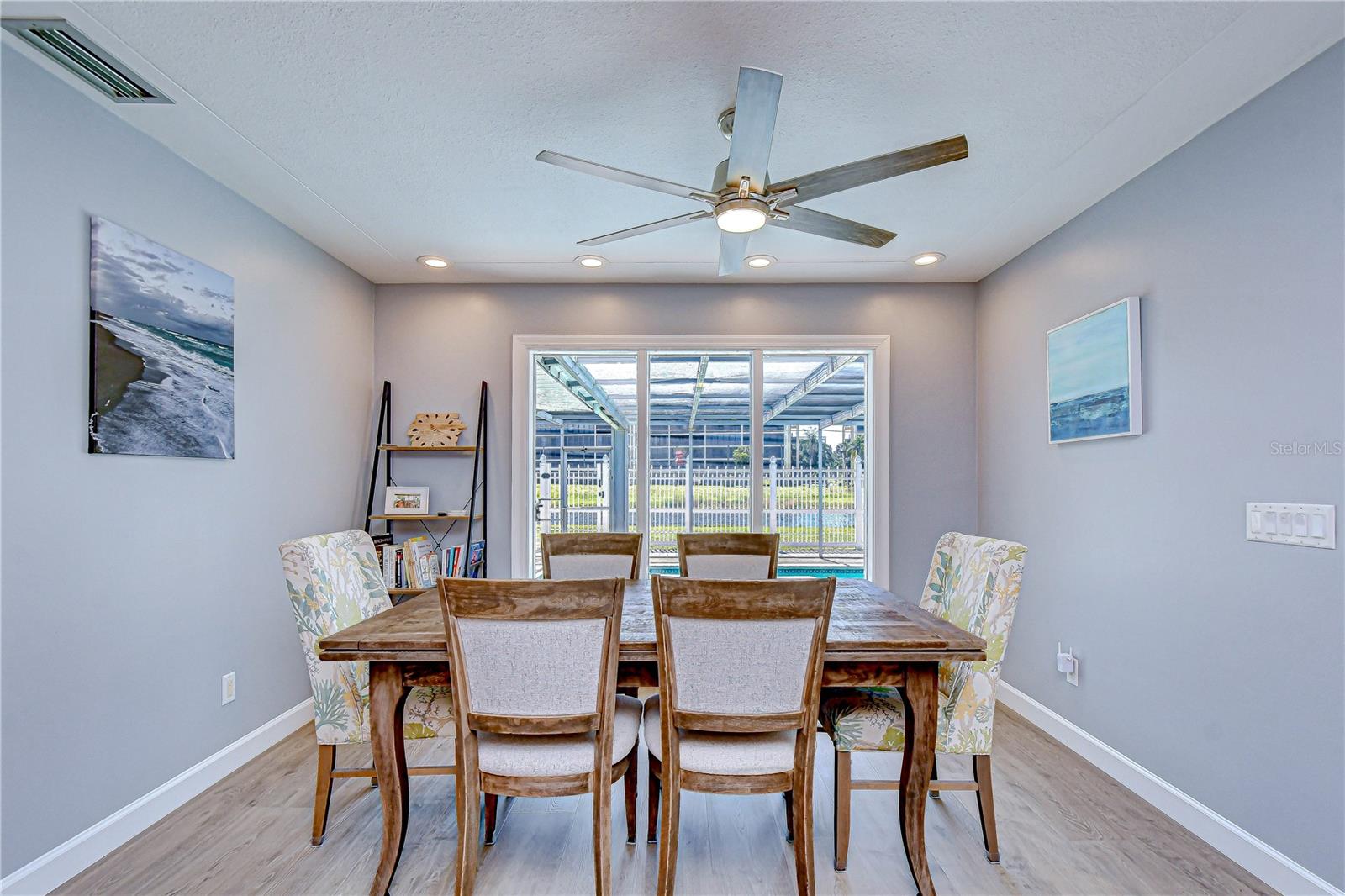 Image 19 of 63 For 9625 Commodore Drive