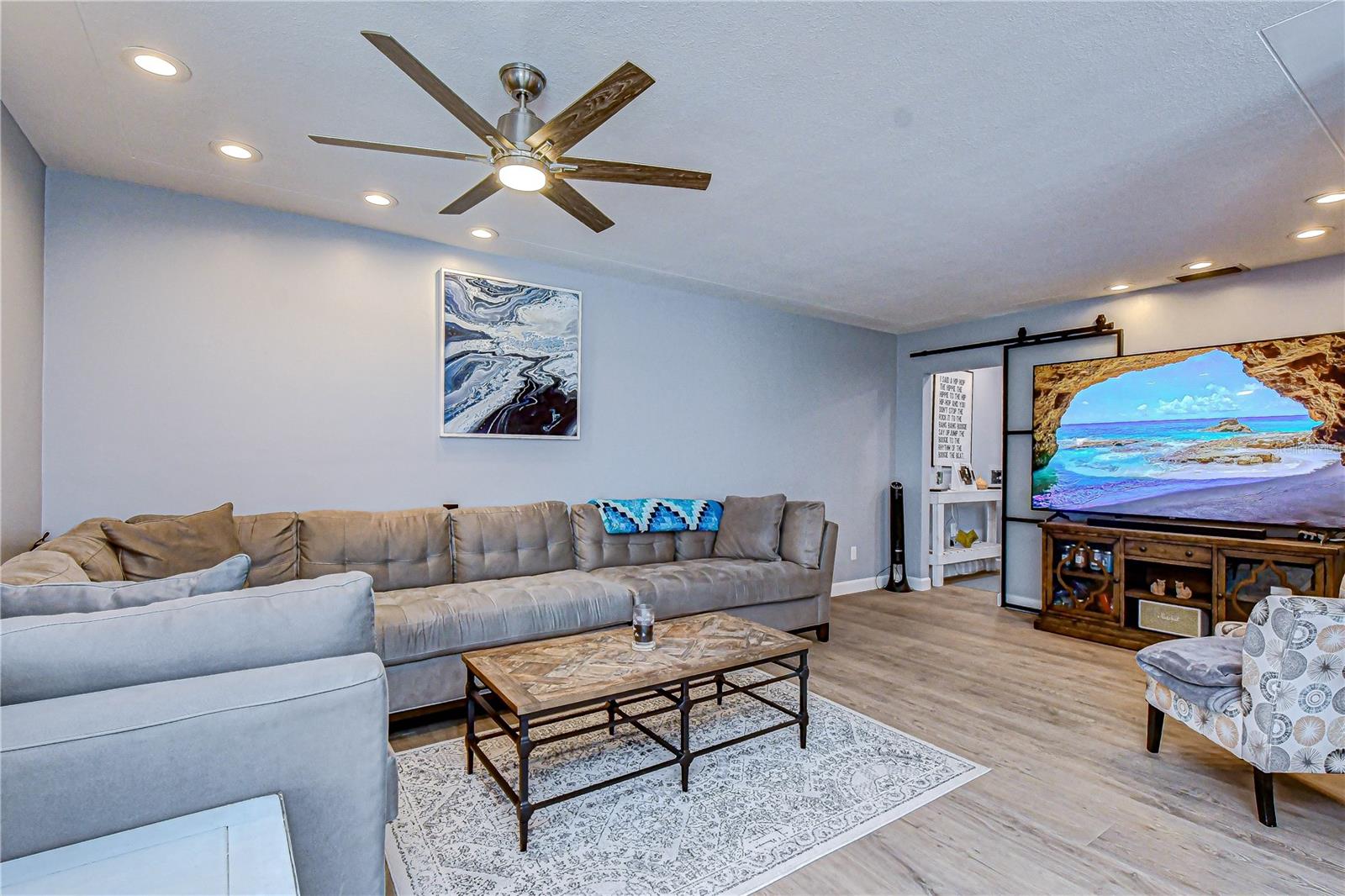 Image 21 of 63 For 9625 Commodore Drive