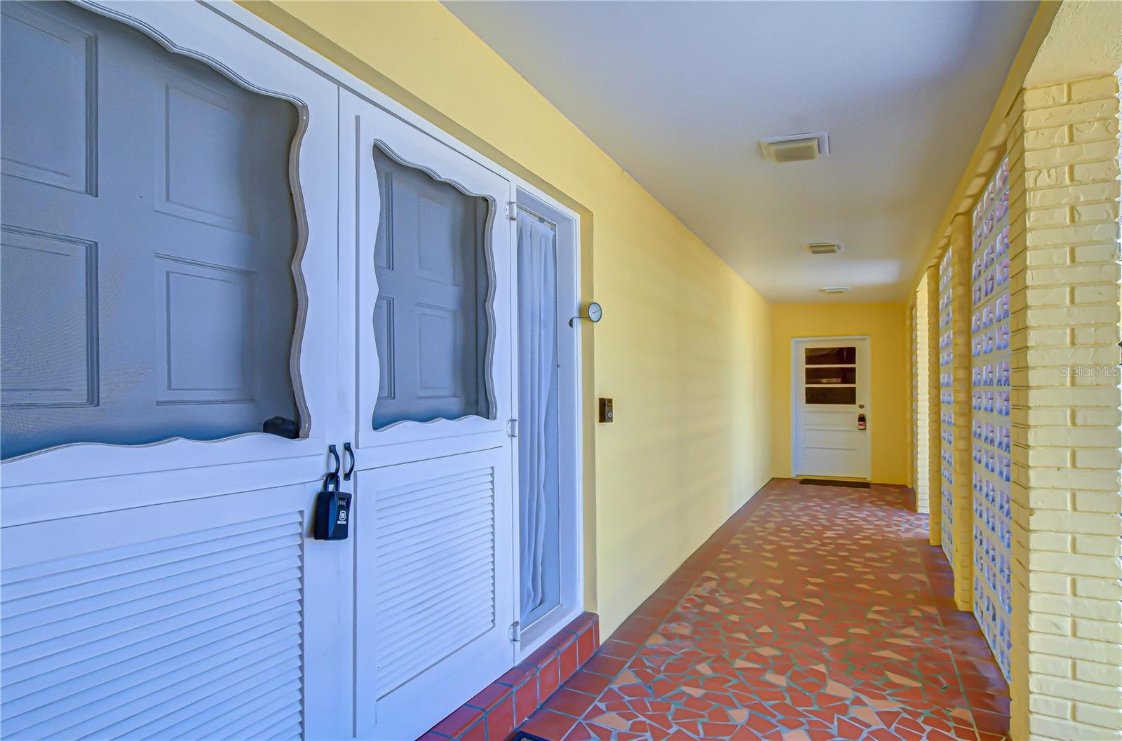 Image 3 of 63 For 9625 Commodore Drive