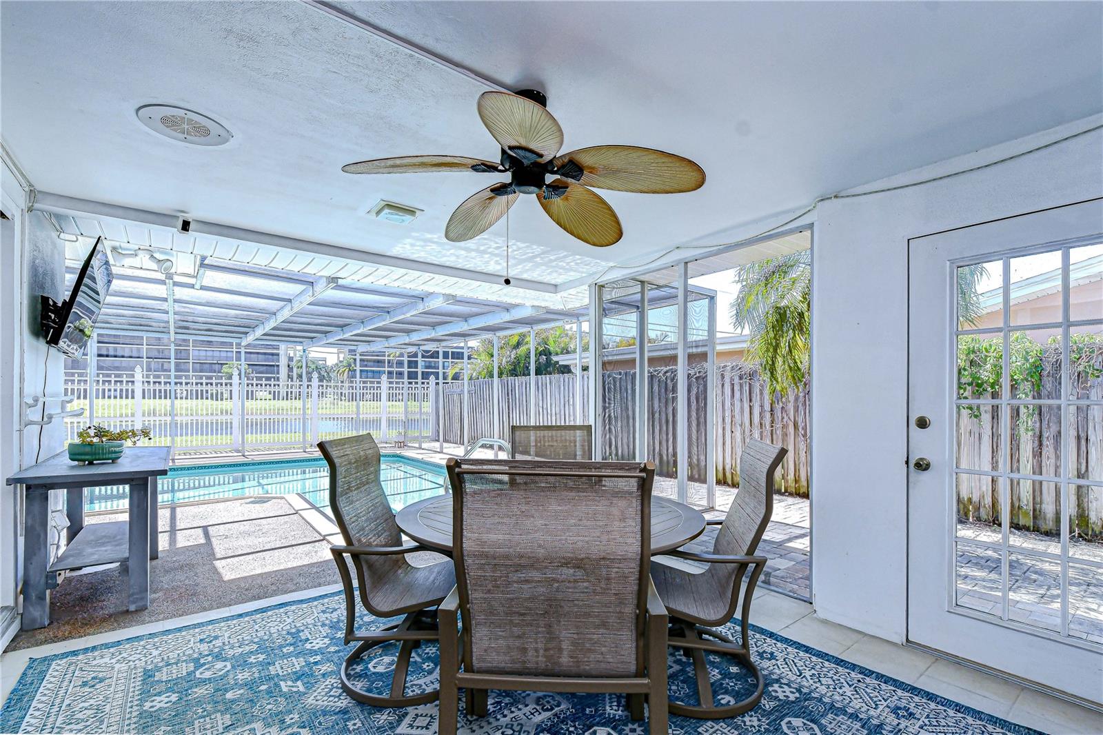 Image 36 of 63 For 9625 Commodore Drive