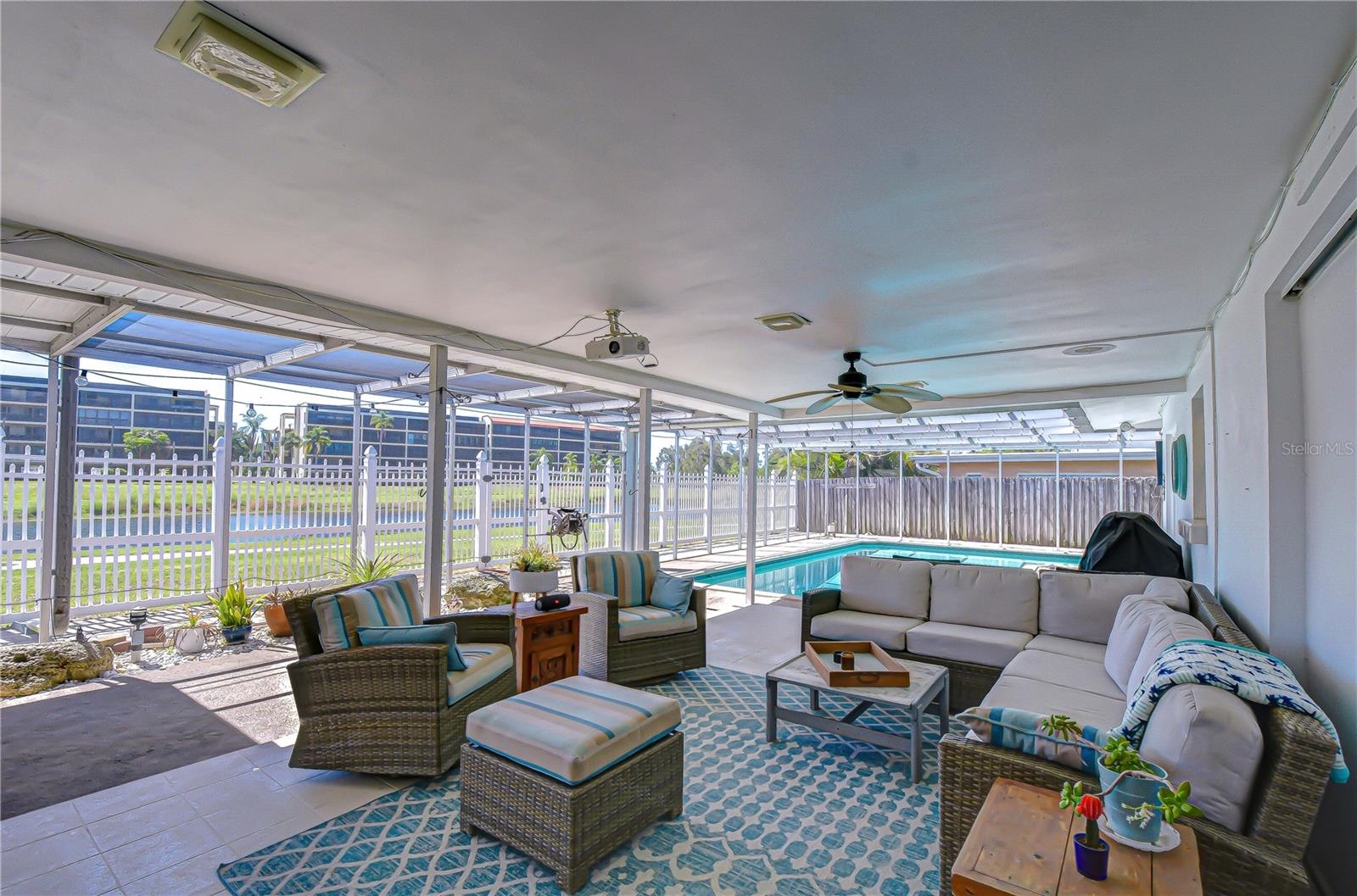 Image 43 of 63 For 9625 Commodore Drive