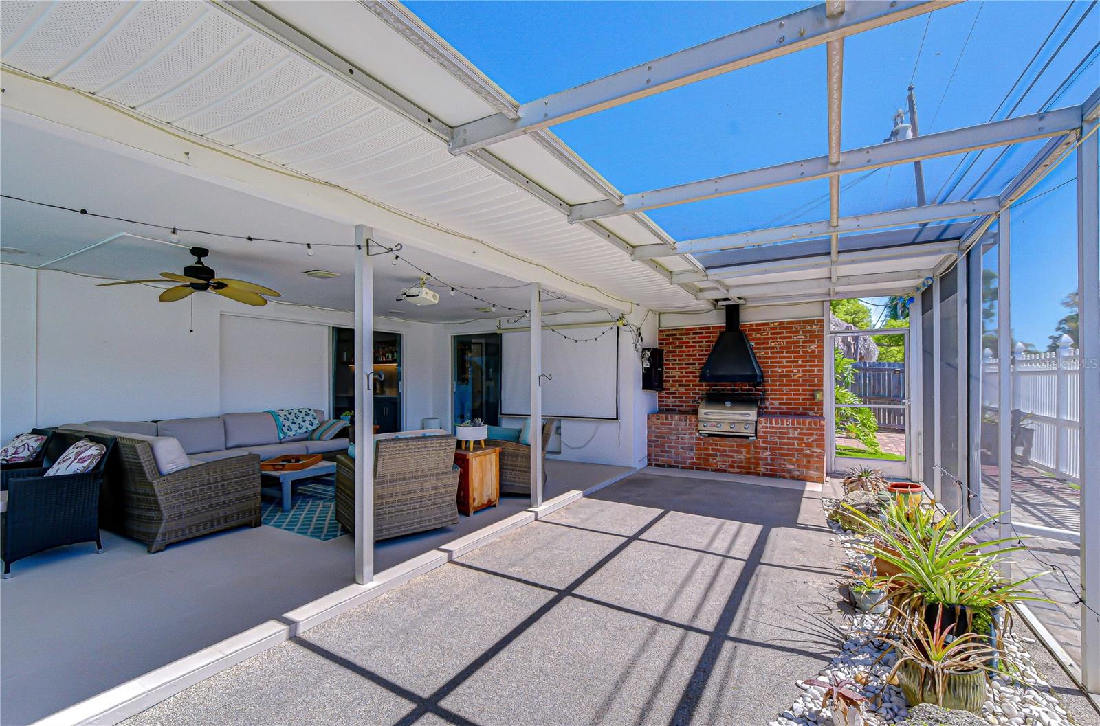 Image 45 of 63 For 9625 Commodore Drive