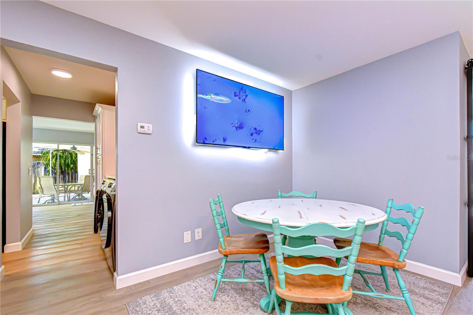 Image 7 of 63 For 9625 Commodore Drive