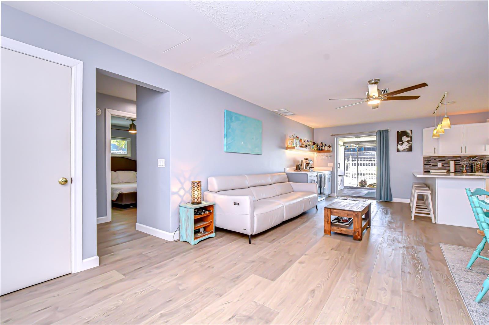 Image 8 of 63 For 9625 Commodore Drive