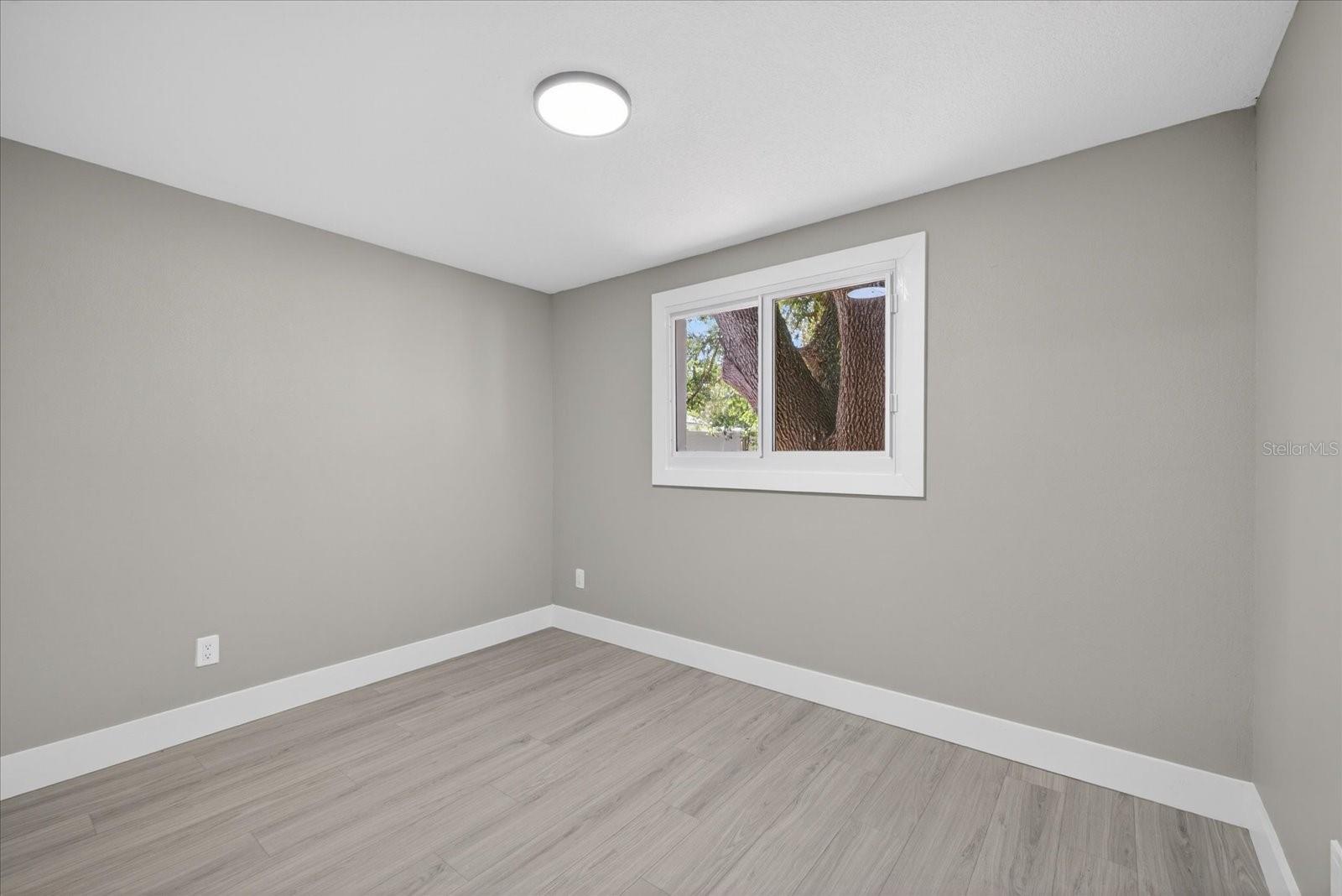 Image 24 of 46 For 4005 Henry Avenue