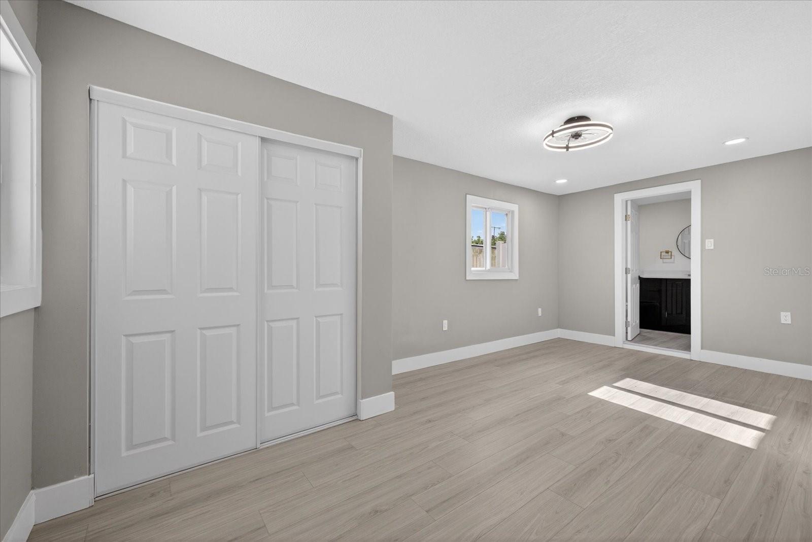Image 34 of 46 For 4005 Henry Avenue