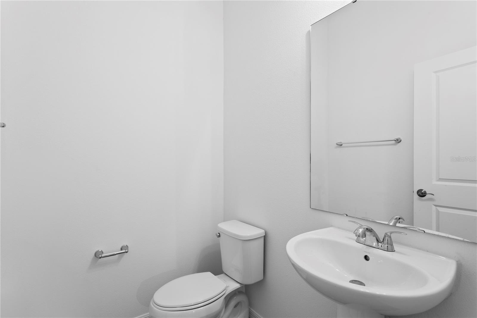 Image 23 of 45 For 9922 Tate Lane