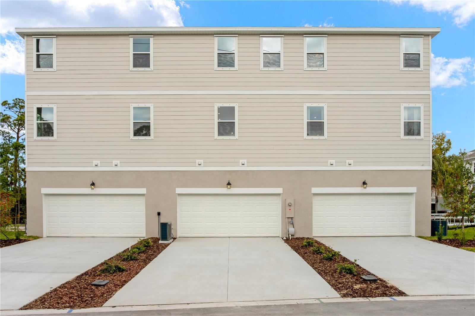 Image 36 of 45 For 9922 Tate Lane