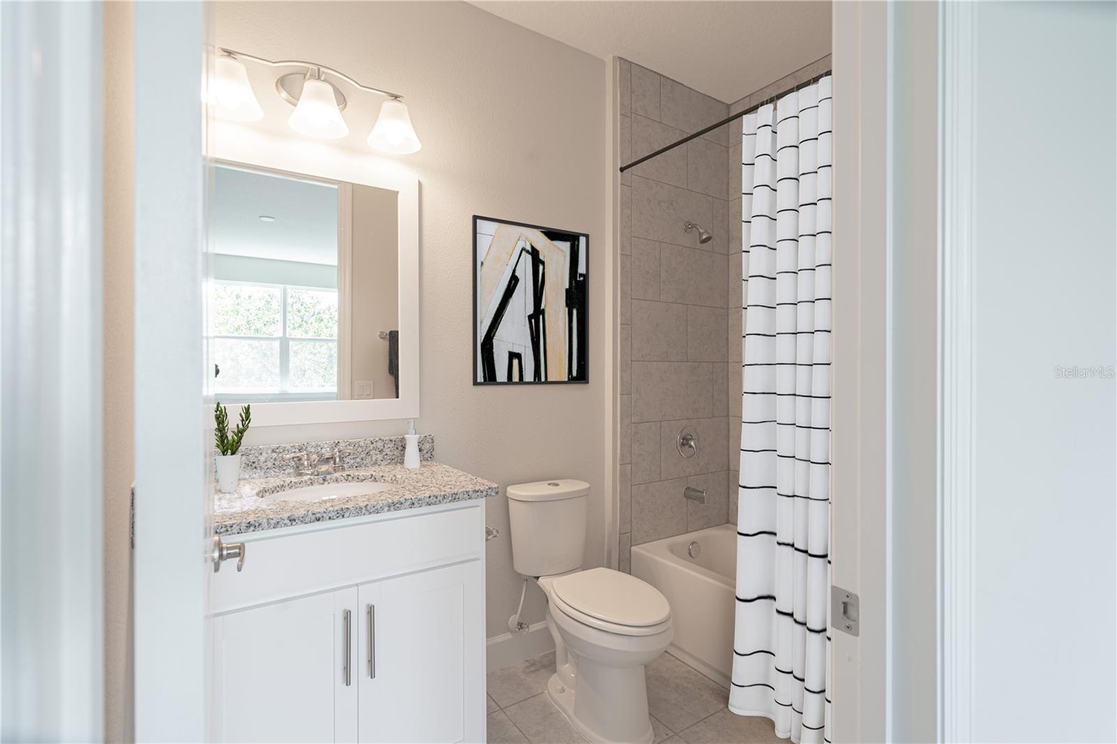 Image 4 of 45 For 9922 Tate Lane