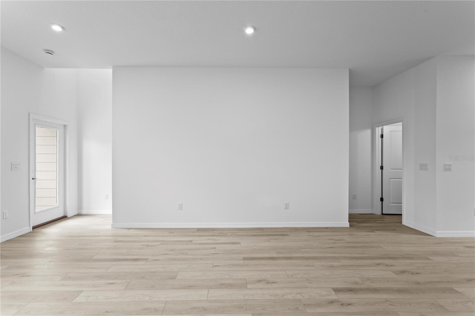 Image 7 of 45 For 9922 Tate Lane