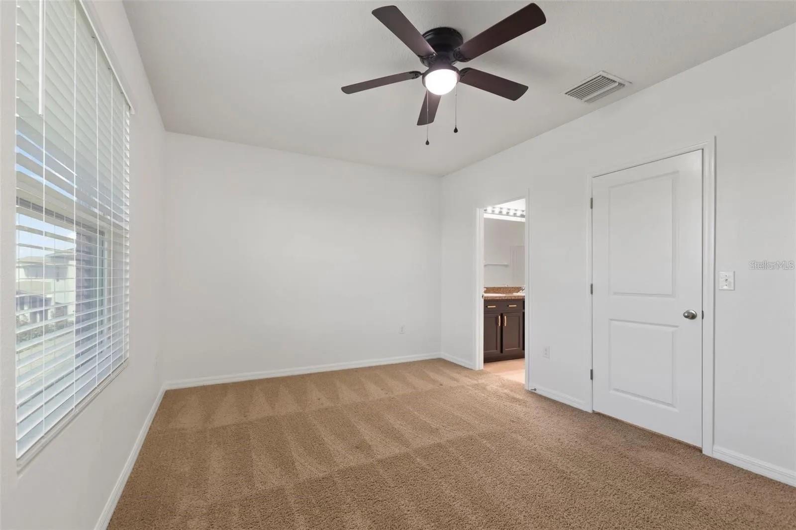 Image 21 of 35 For 2879 Suncoast Blend Drive
