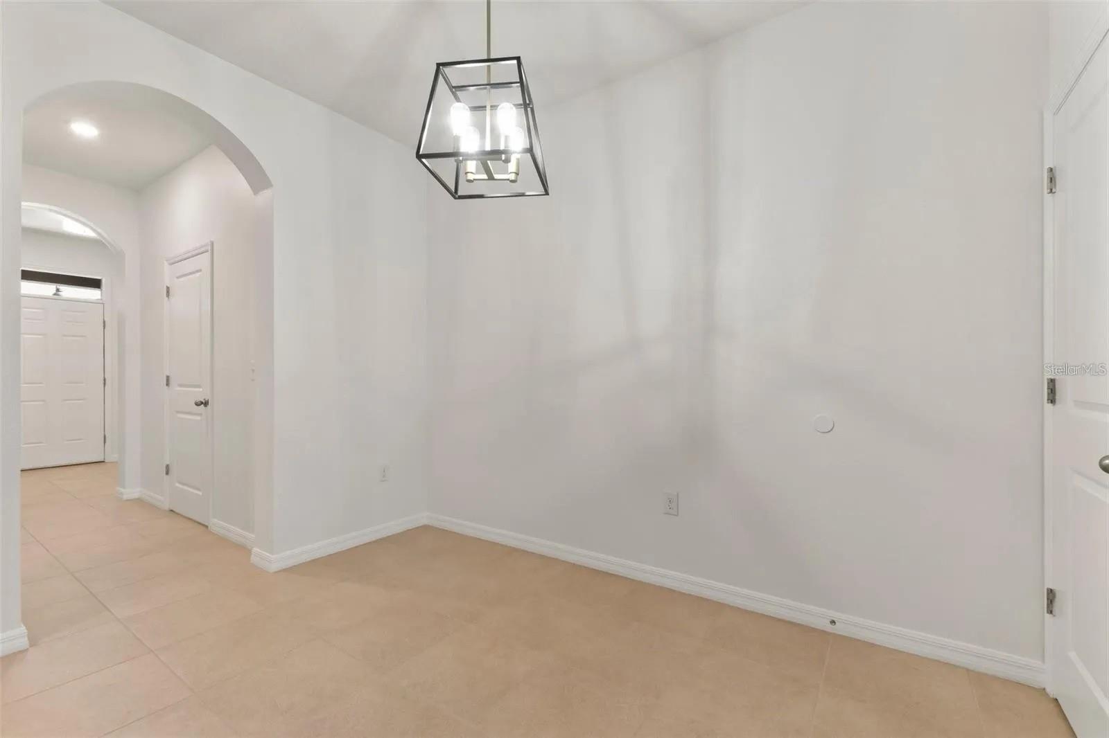 Image 6 of 35 For 2879 Suncoast Blend Drive