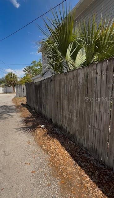 Image 34 of 36 For 1700 Country Club Road N