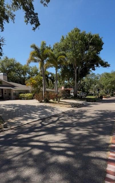 Image 36 of 36 For 1700 Country Club Road N