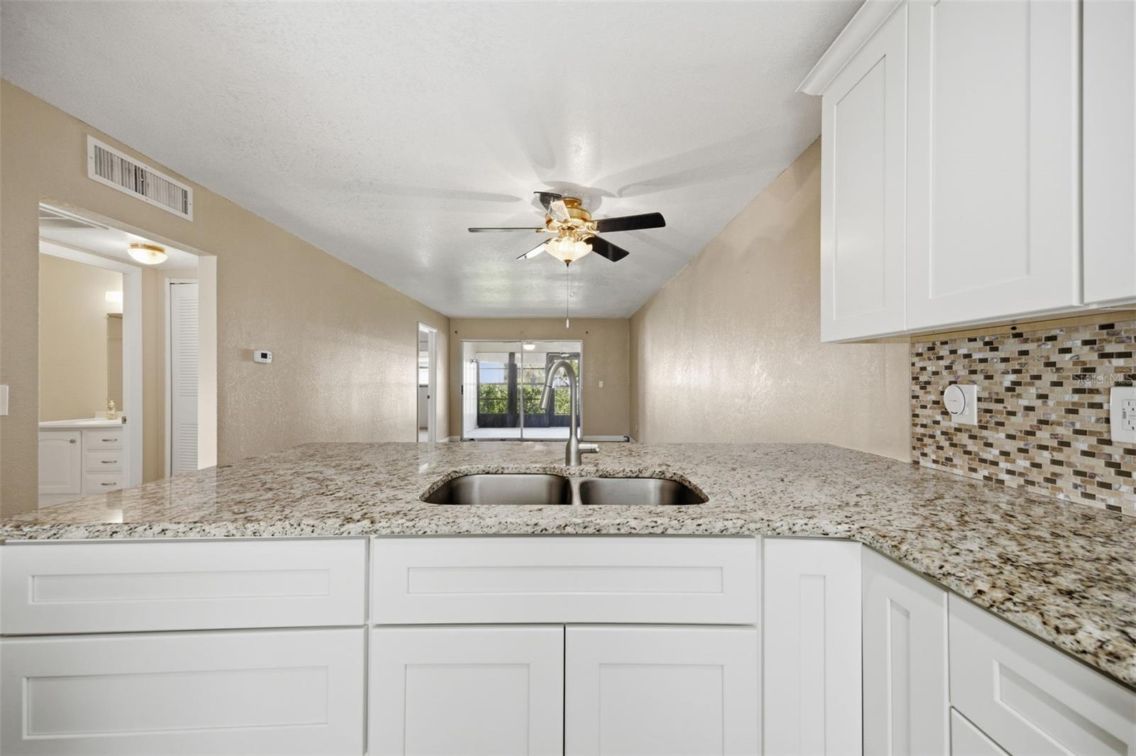 Image 10 of 21 For 9023 Mission Oaks Boulevard F