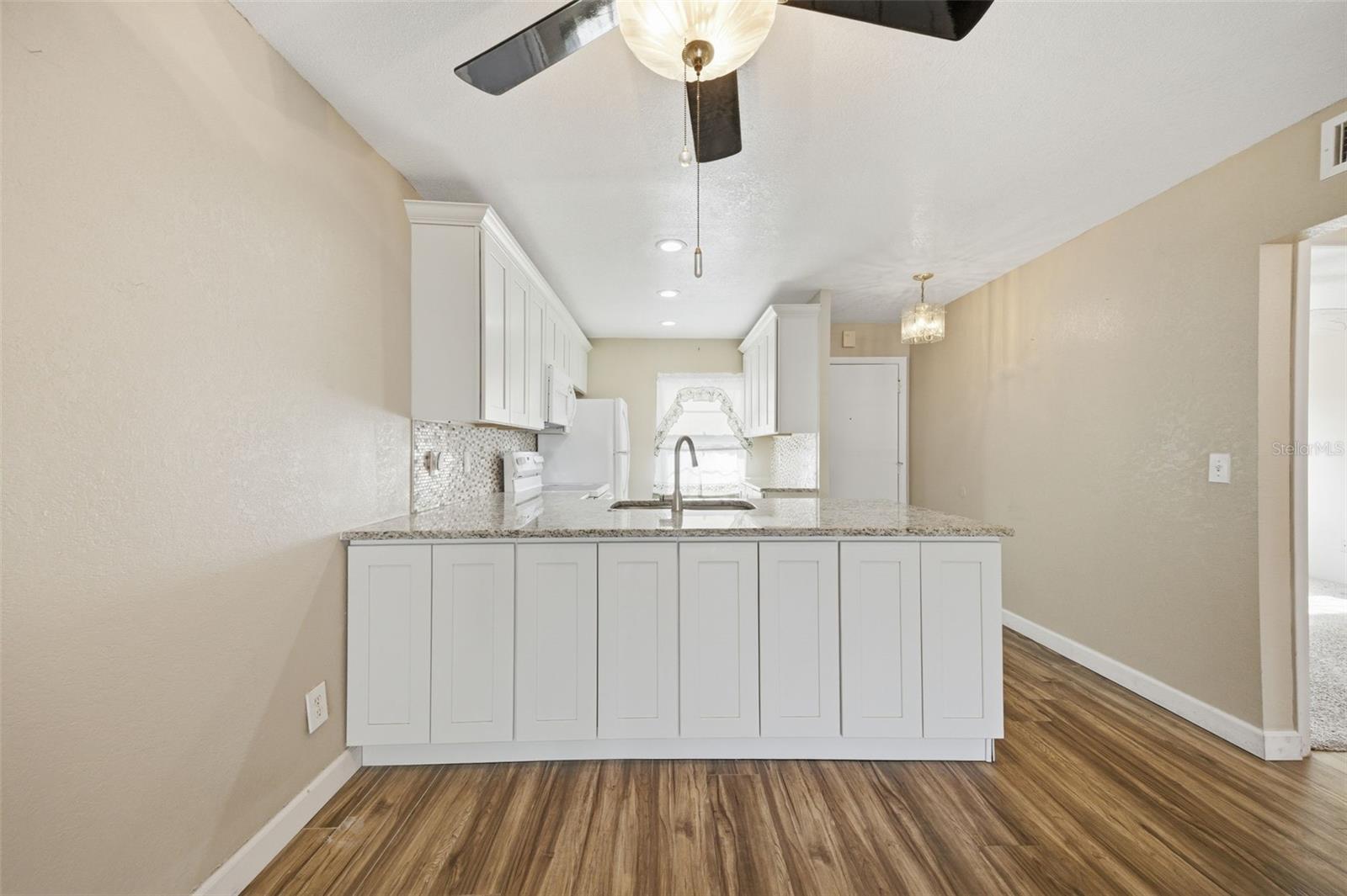 Image 8 of 21 For 9023 Mission Oaks Boulevard F