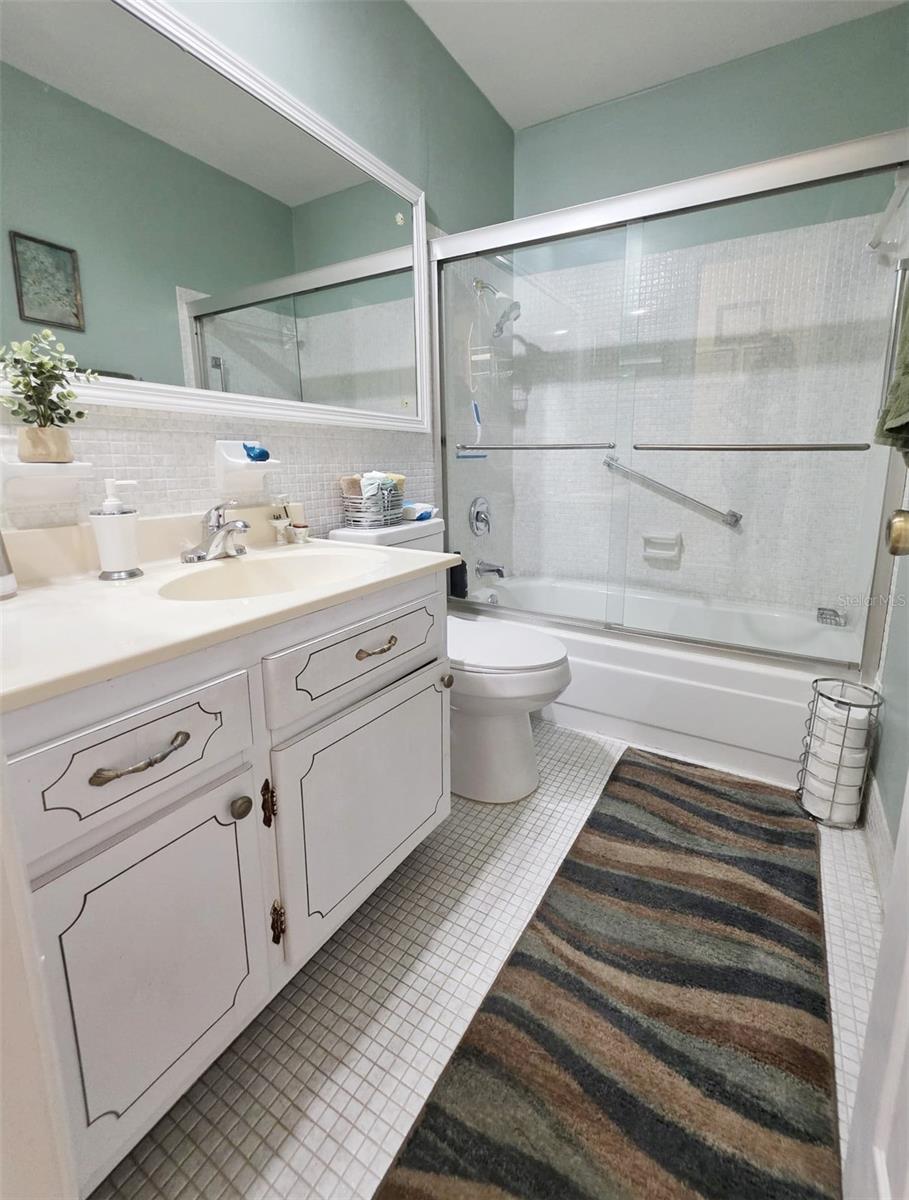 Image 16 of 26 For 6015 19th Street N 314