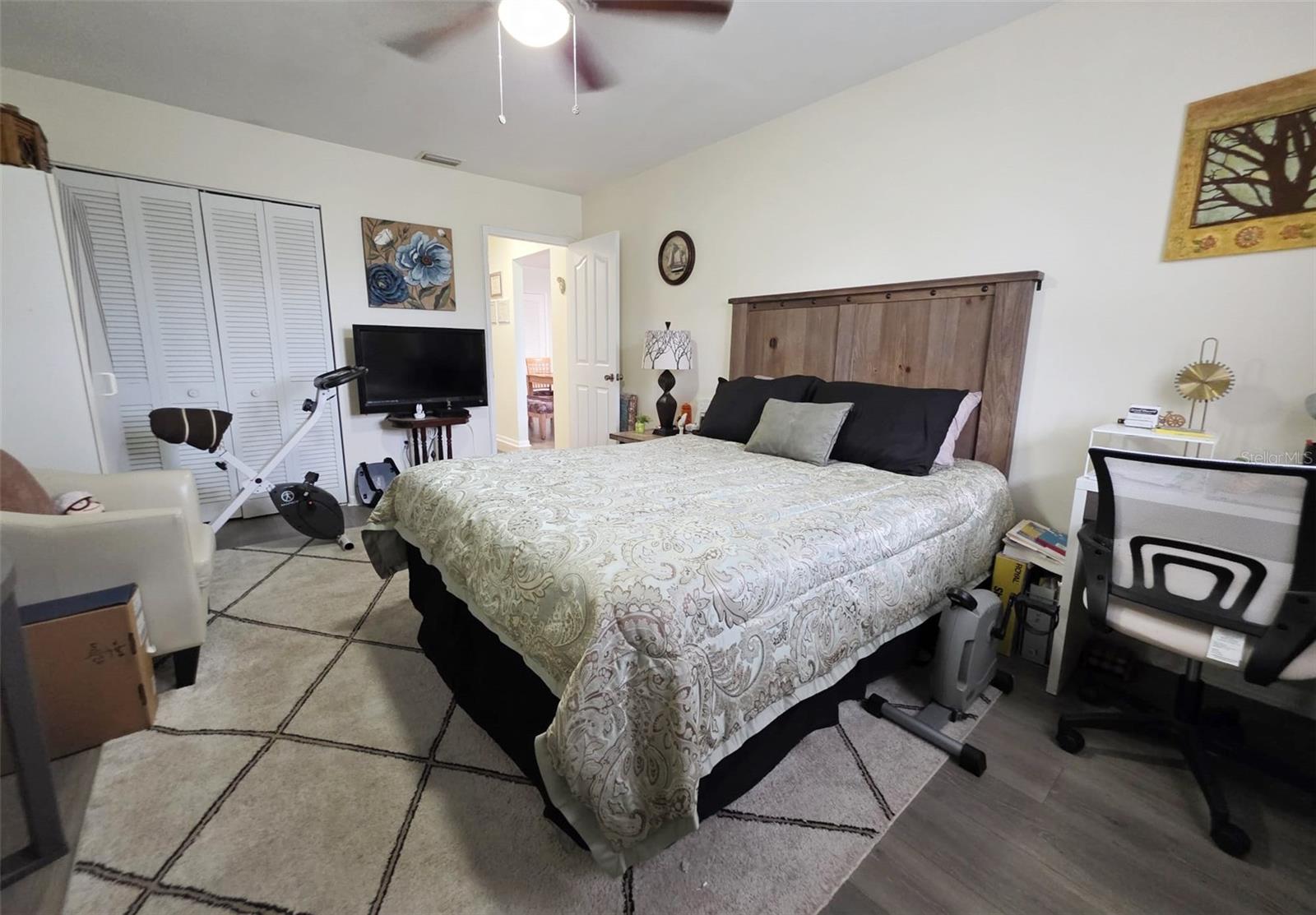 Image 20 of 26 For 6015 19th Street N 314