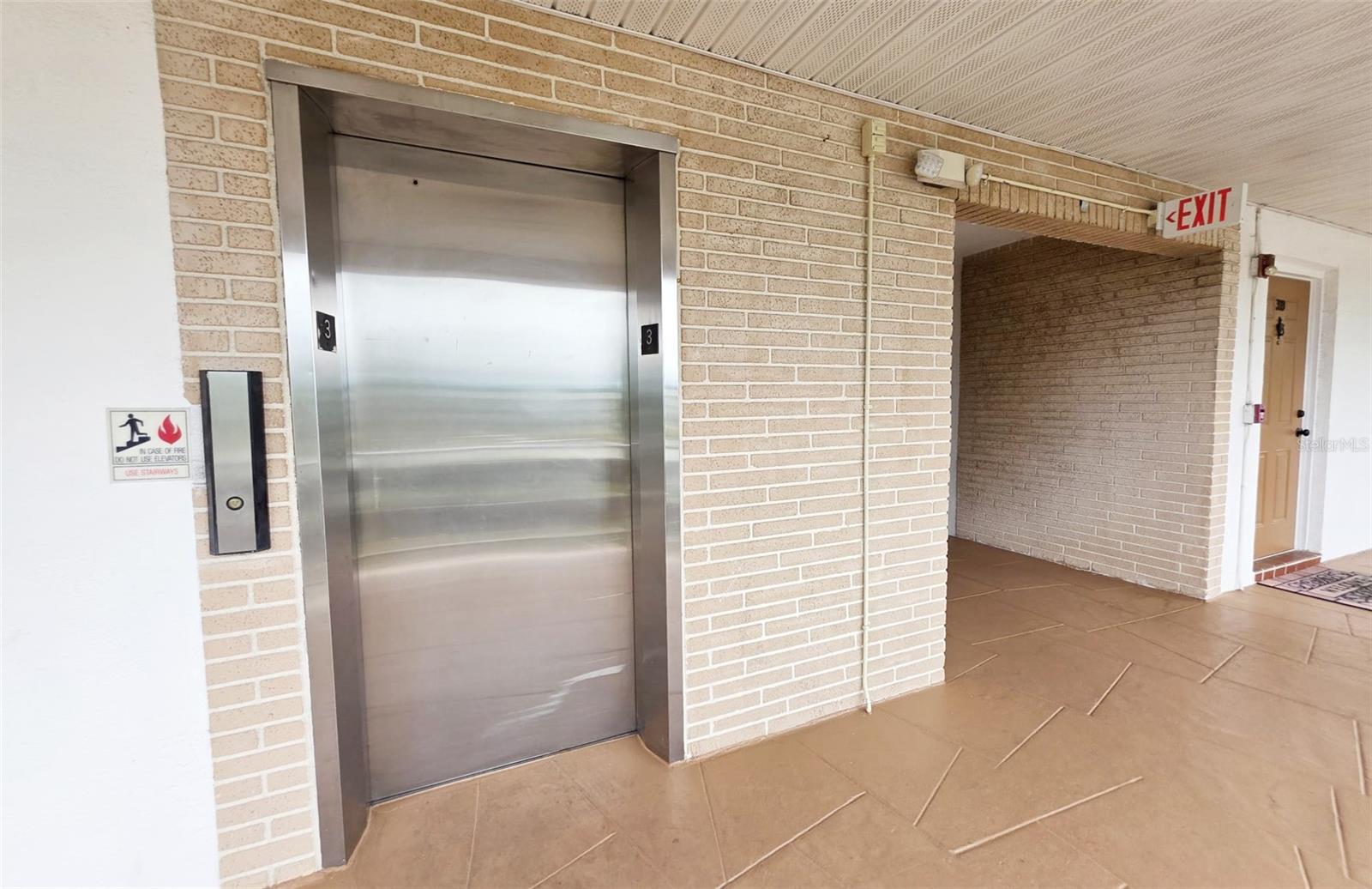 Image 4 of 26 For 6015 19th Street N 314