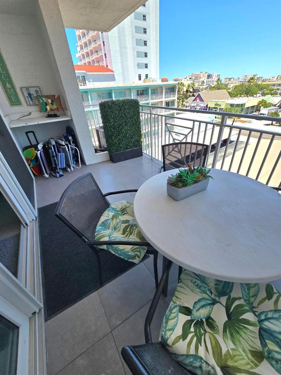 Image 10 of 58 For 675 Gulfview Boulevard 505