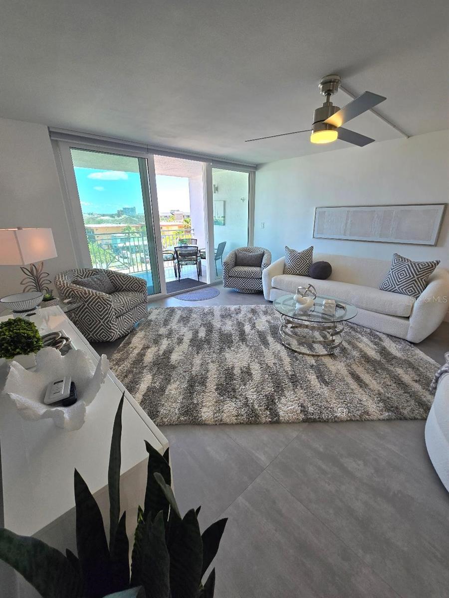 Image 2 of 58 For 675 Gulfview Boulevard 505