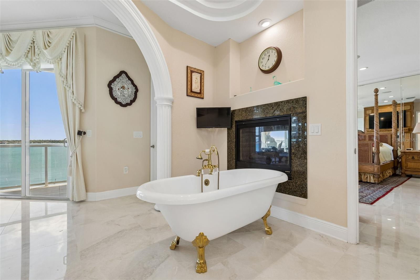 Image 35 of 87 For 1203 Bay Drive