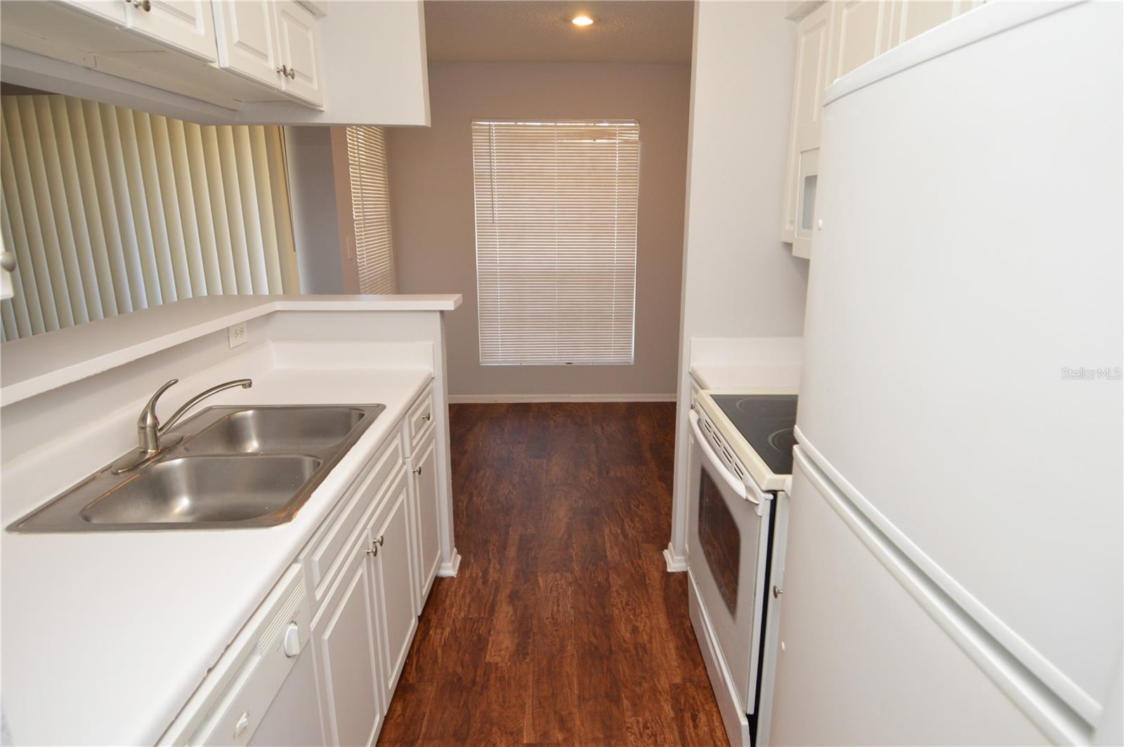 Image 11 of 95 For 8641 Fancy Finch Drive 204