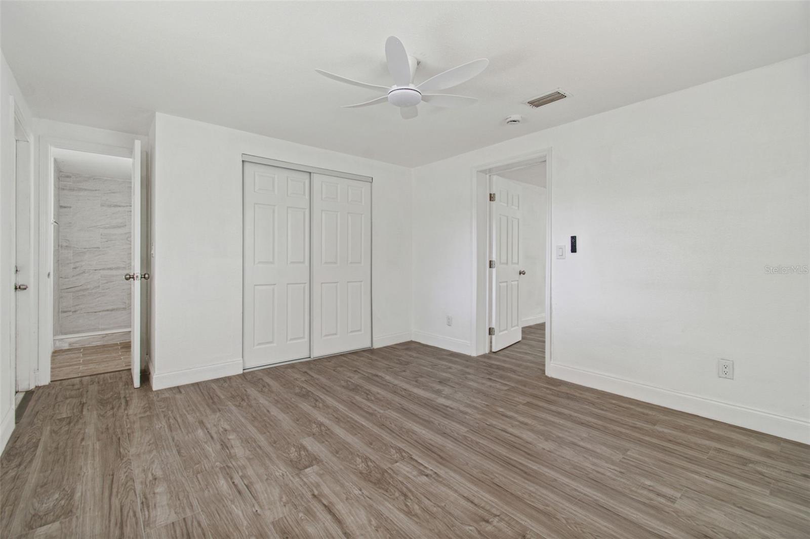 Image 18 of 42 For 3706 Beechwood Boulevard