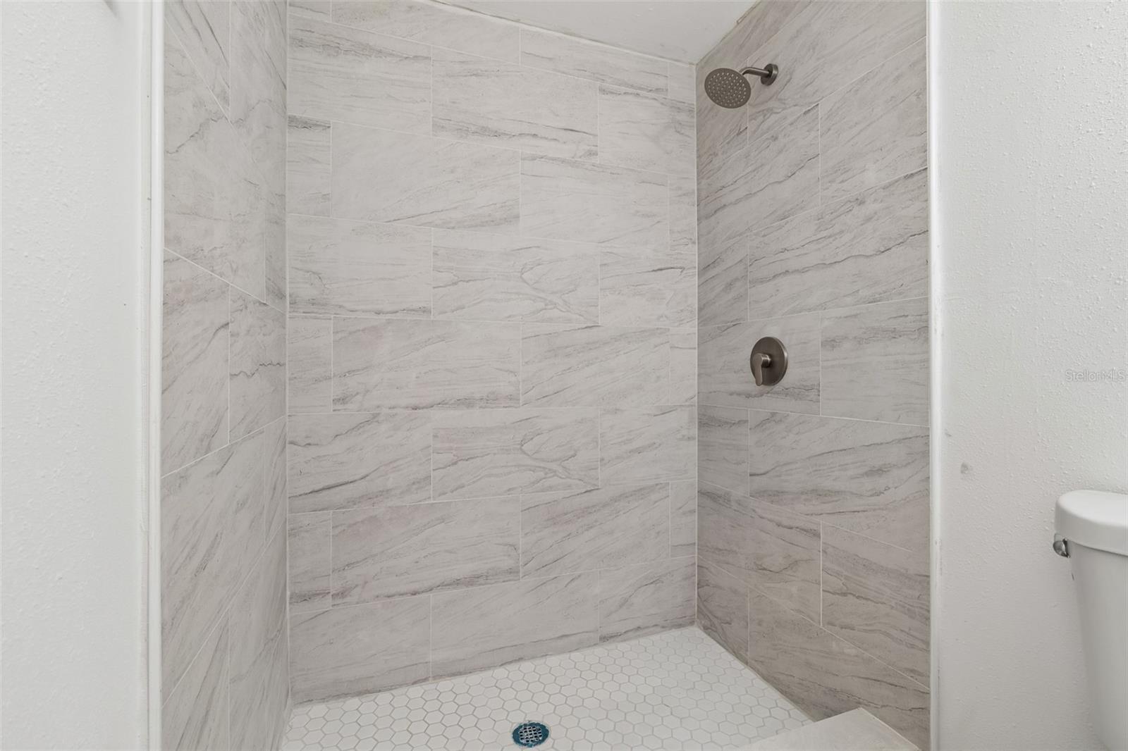 Image 23 of 42 For 3706 Beechwood Boulevard