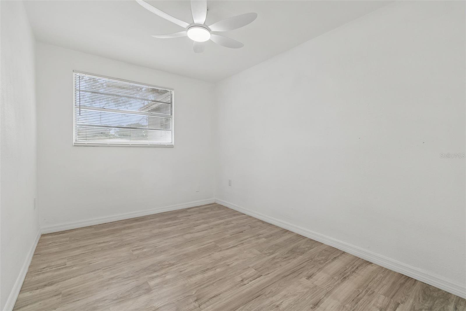 Image 26 of 42 For 3706 Beechwood Boulevard