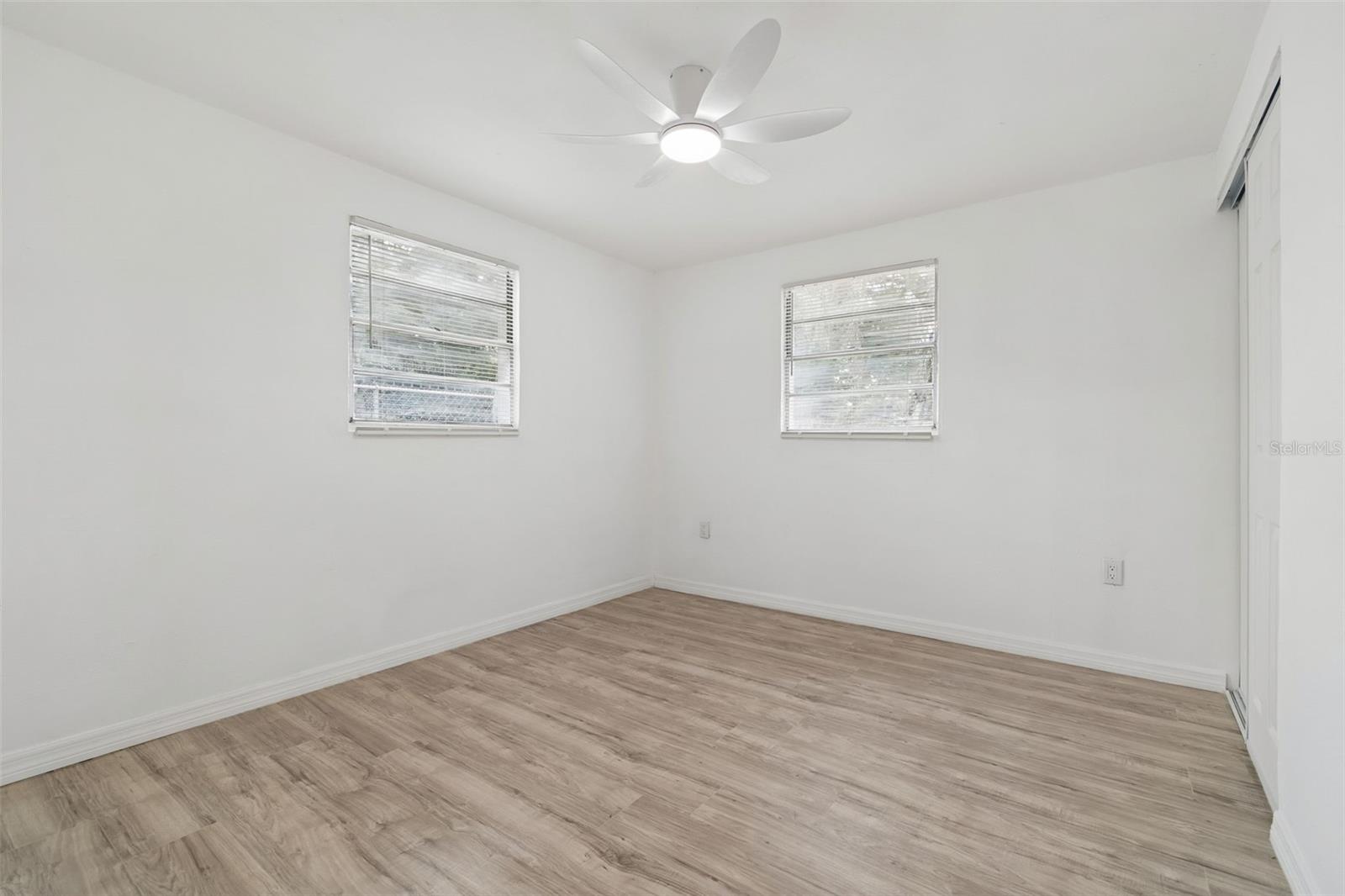 Image 28 of 42 For 3706 Beechwood Boulevard