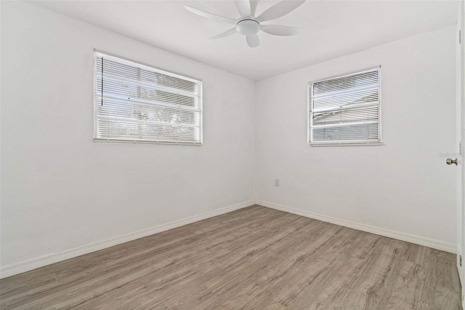 Image 32 of 42 For 3706 Beechwood Boulevard