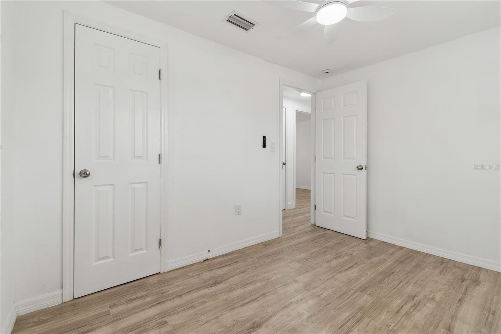 Image 33 of 42 For 3706 Beechwood Boulevard