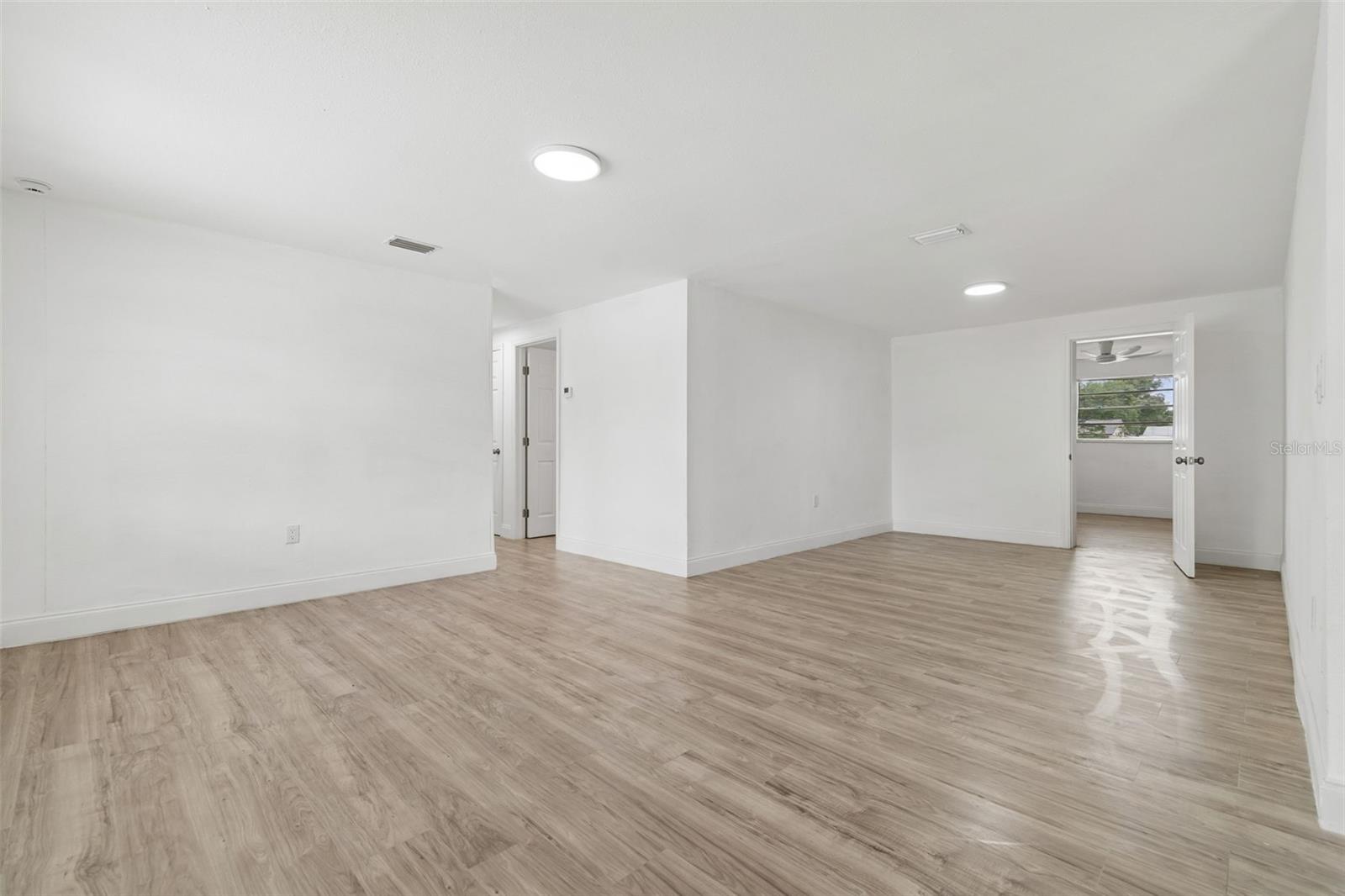 Image 6 of 42 For 3706 Beechwood Boulevard