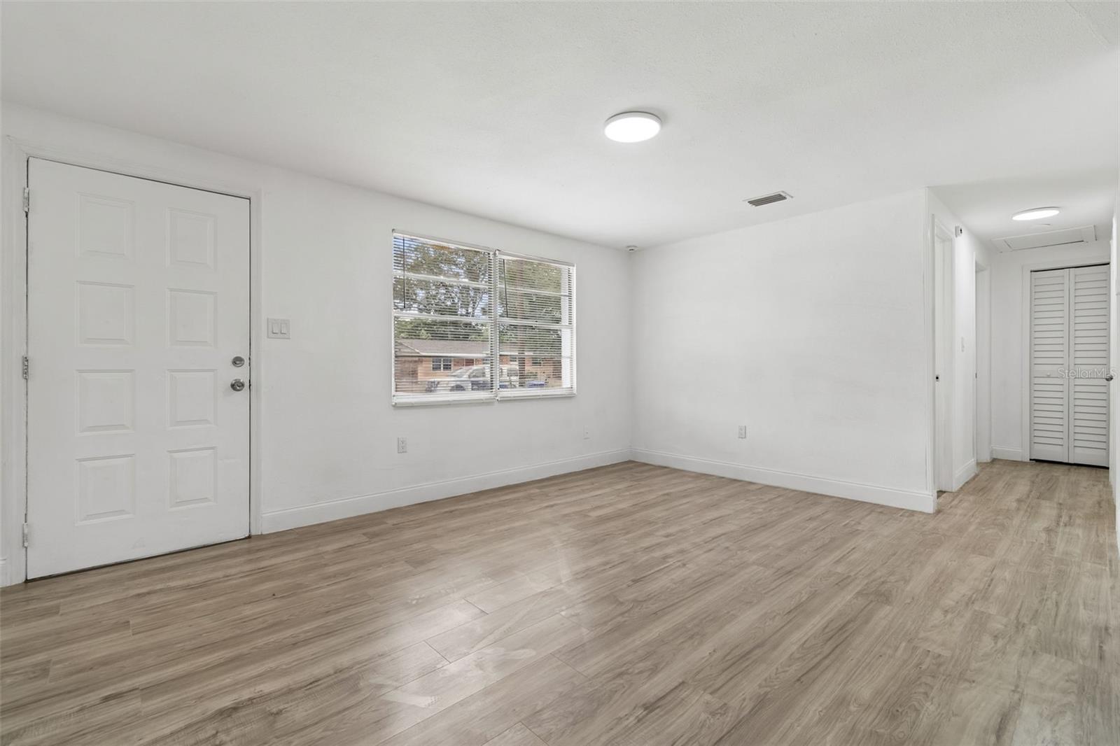 Image 7 of 42 For 3706 Beechwood Boulevard