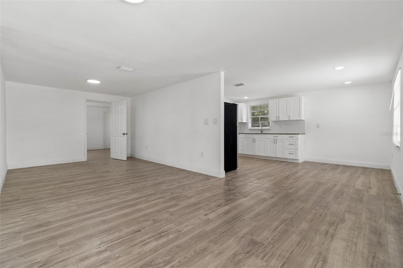 Image 9 of 42 For 3706 Beechwood Boulevard