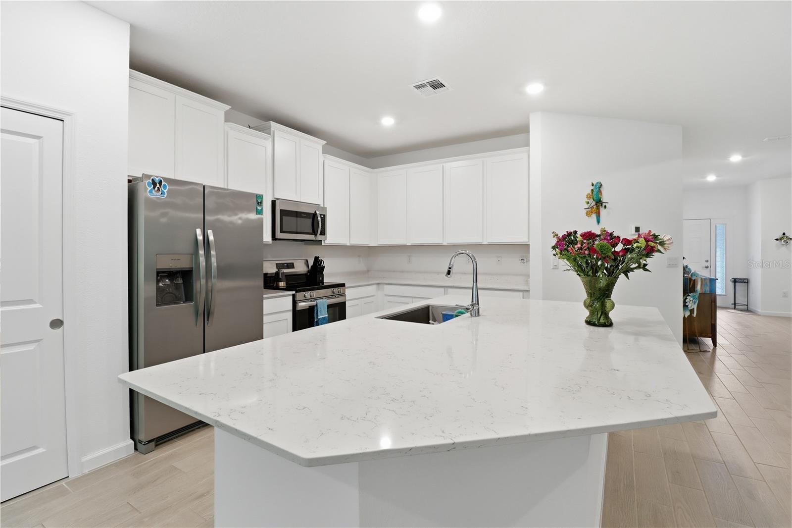 Image 13 of 46 For 19511 77th Loop