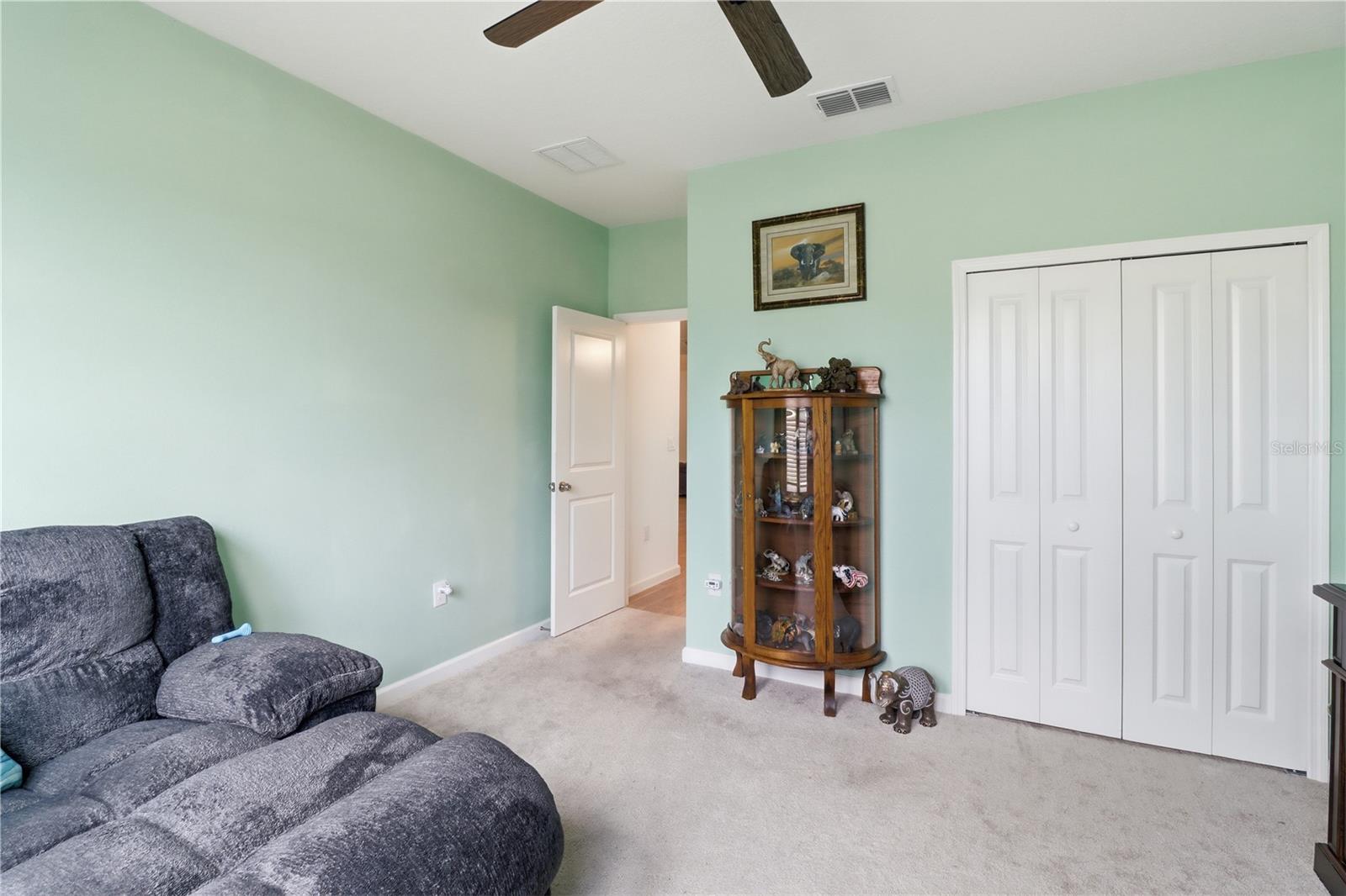 Image 20 of 46 For 19511 77th Loop