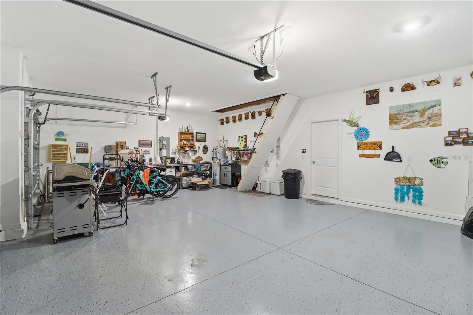 Image 31 of 46 For 19511 77th Loop