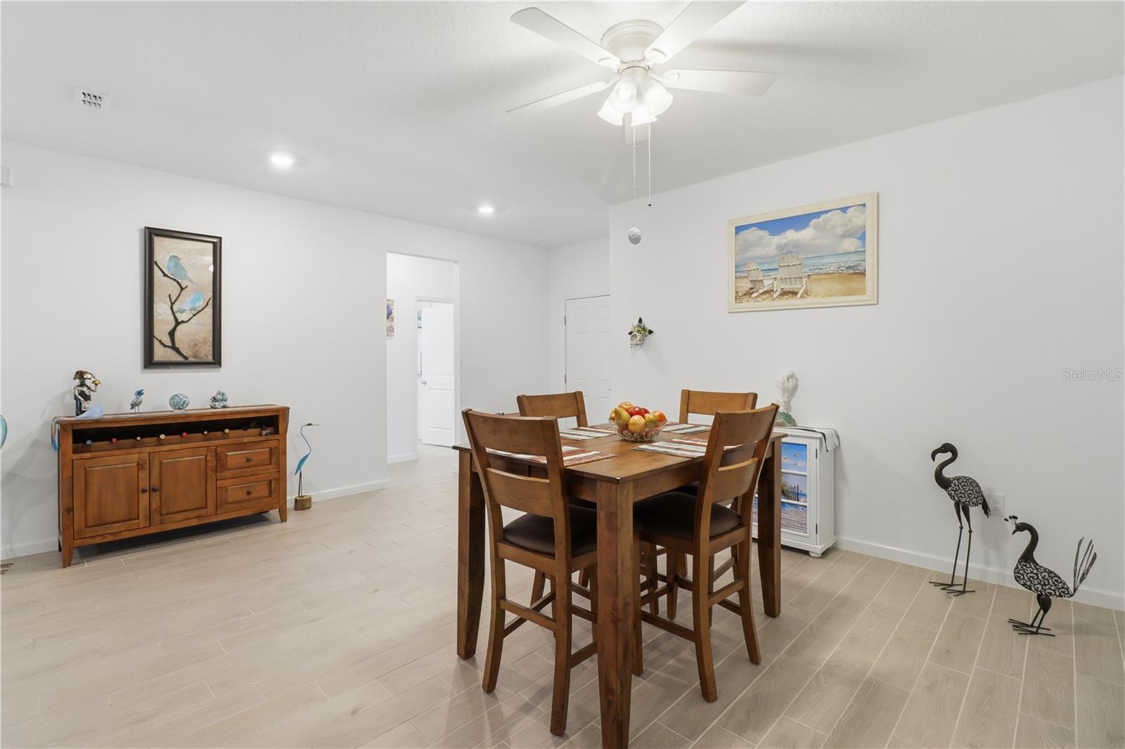 Image 8 of 46 For 19511 77th Loop