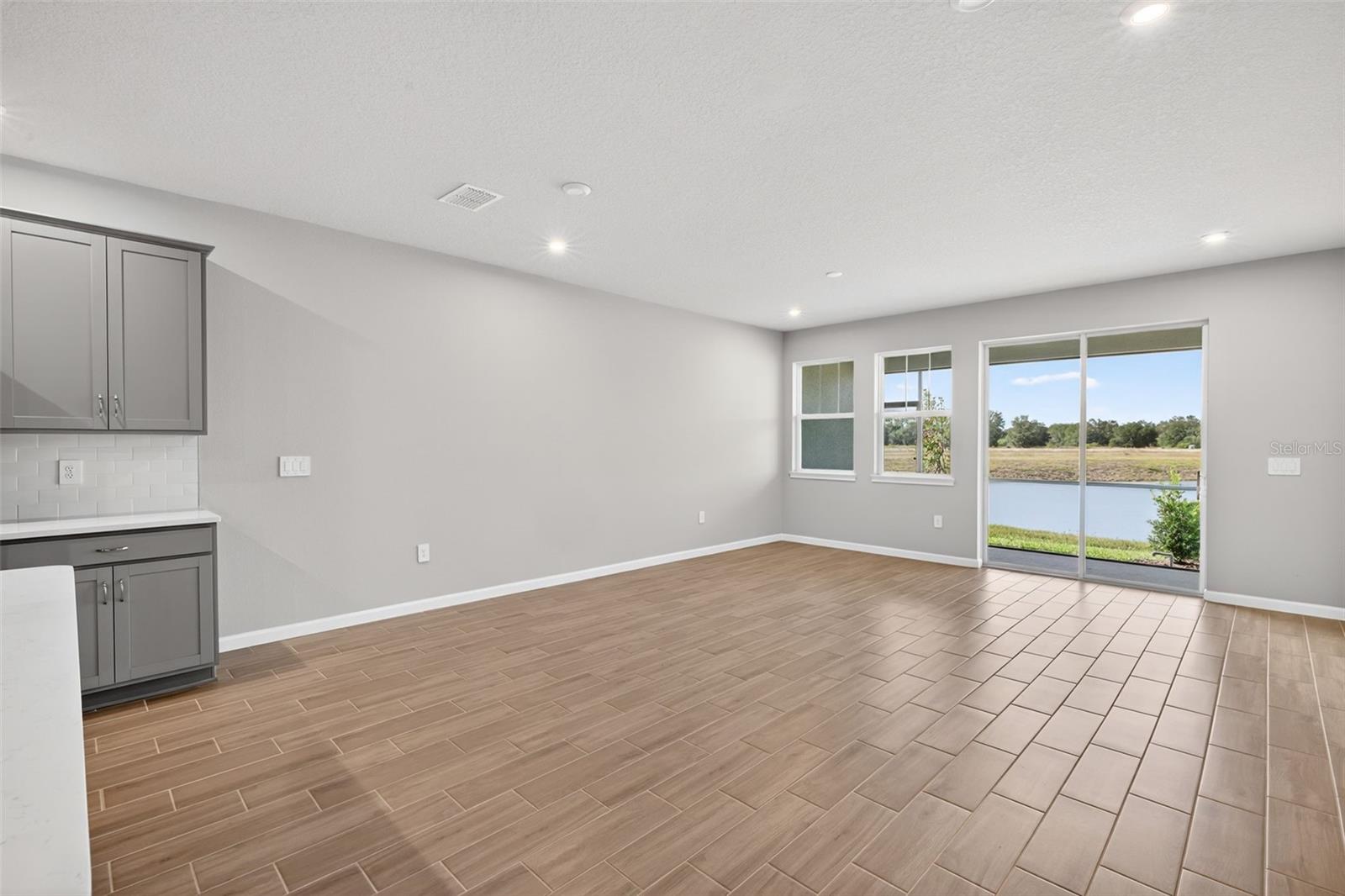 Image 10 of 31 For 9175 Aurelia Avenue