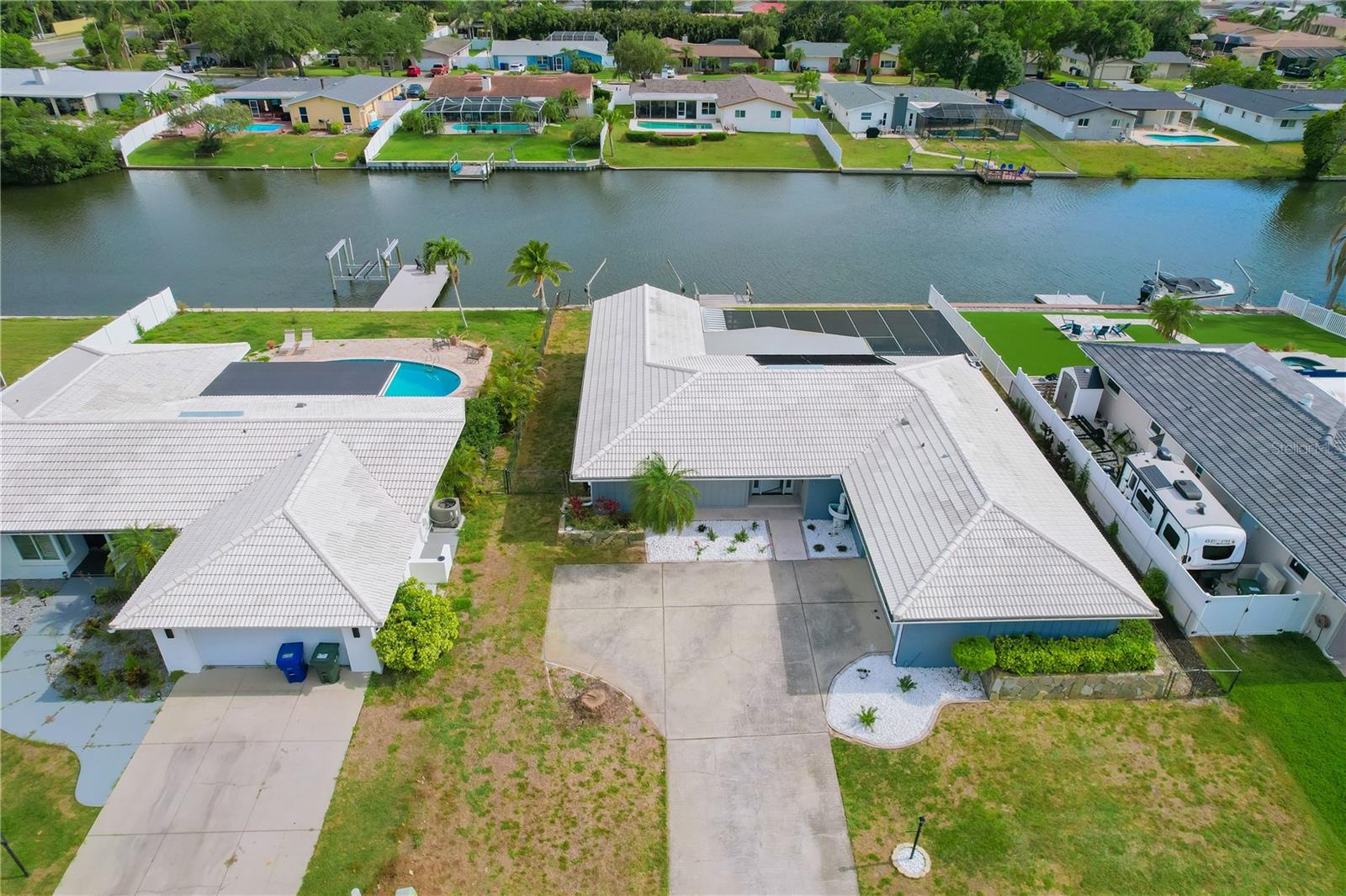 Details for 2187 Waterside Drive, CLEARWATER, FL 33764